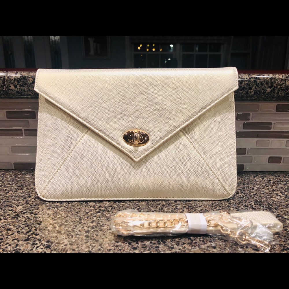 Sorial Gold Clutch